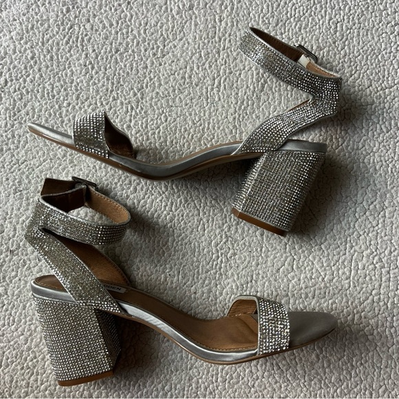 STEVE MADDEN MALIA RHINESTONE HEELS 8 WOMENS - Picture 2 of 9